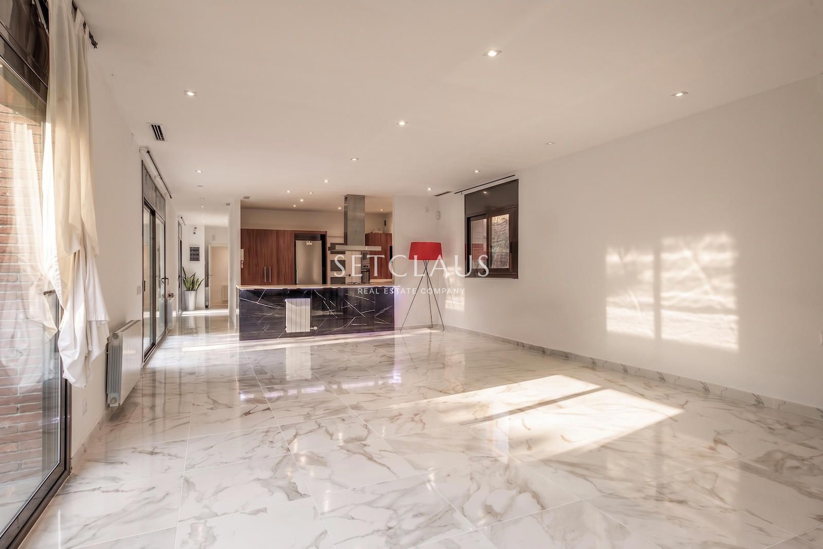 Inmueble Chalet reformado con piscina y jardín en Les Planes foto 9