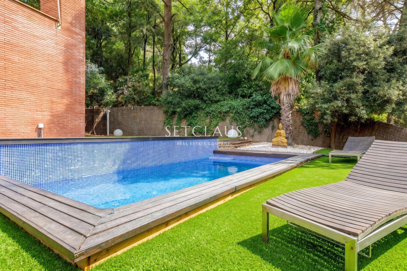 Inmueble Chalet reformado con piscina y jardín en Les Planes foto 3