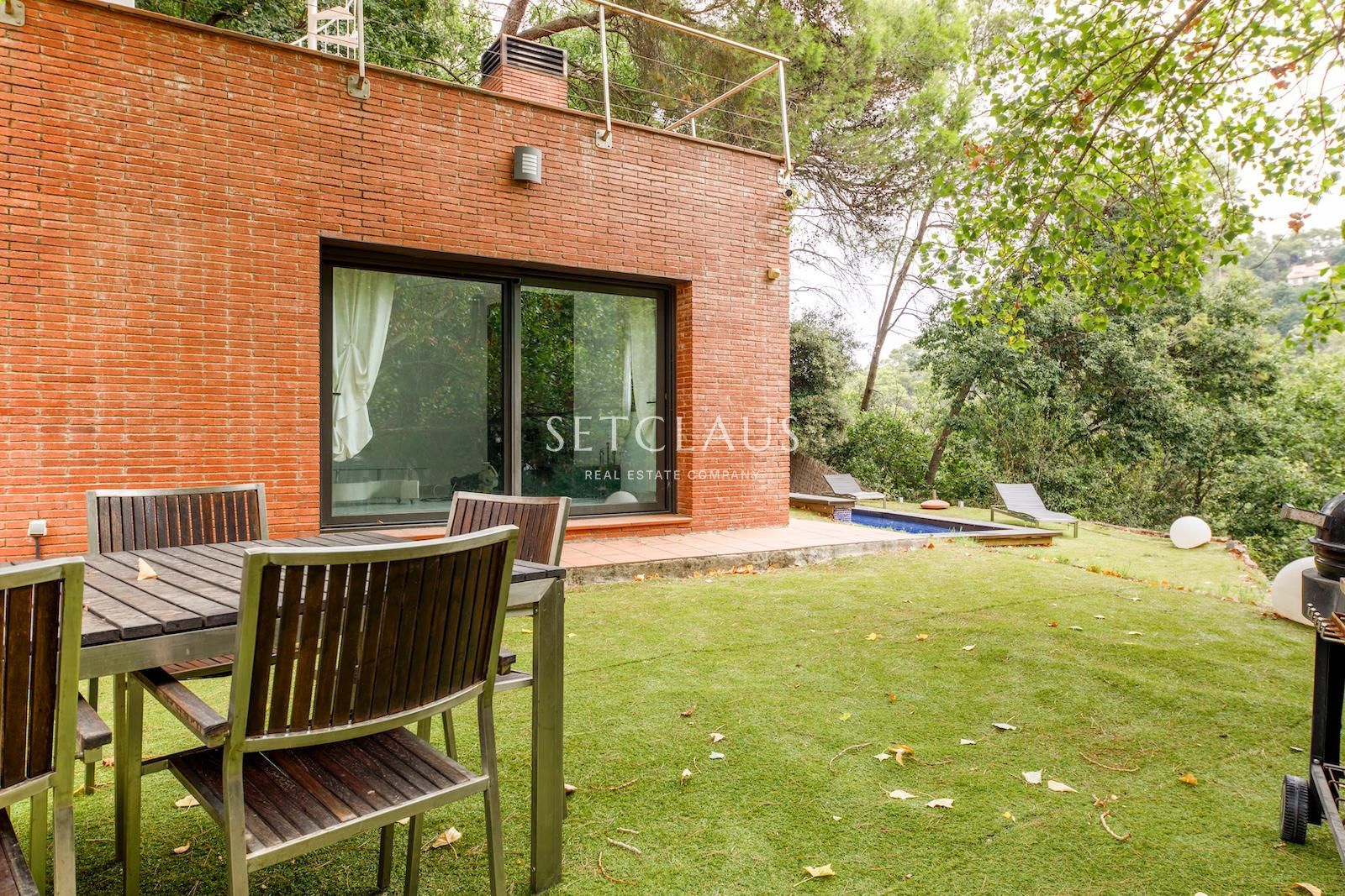 Inmueble Chalet reformado con piscina y jardín en Les Planes foto 44