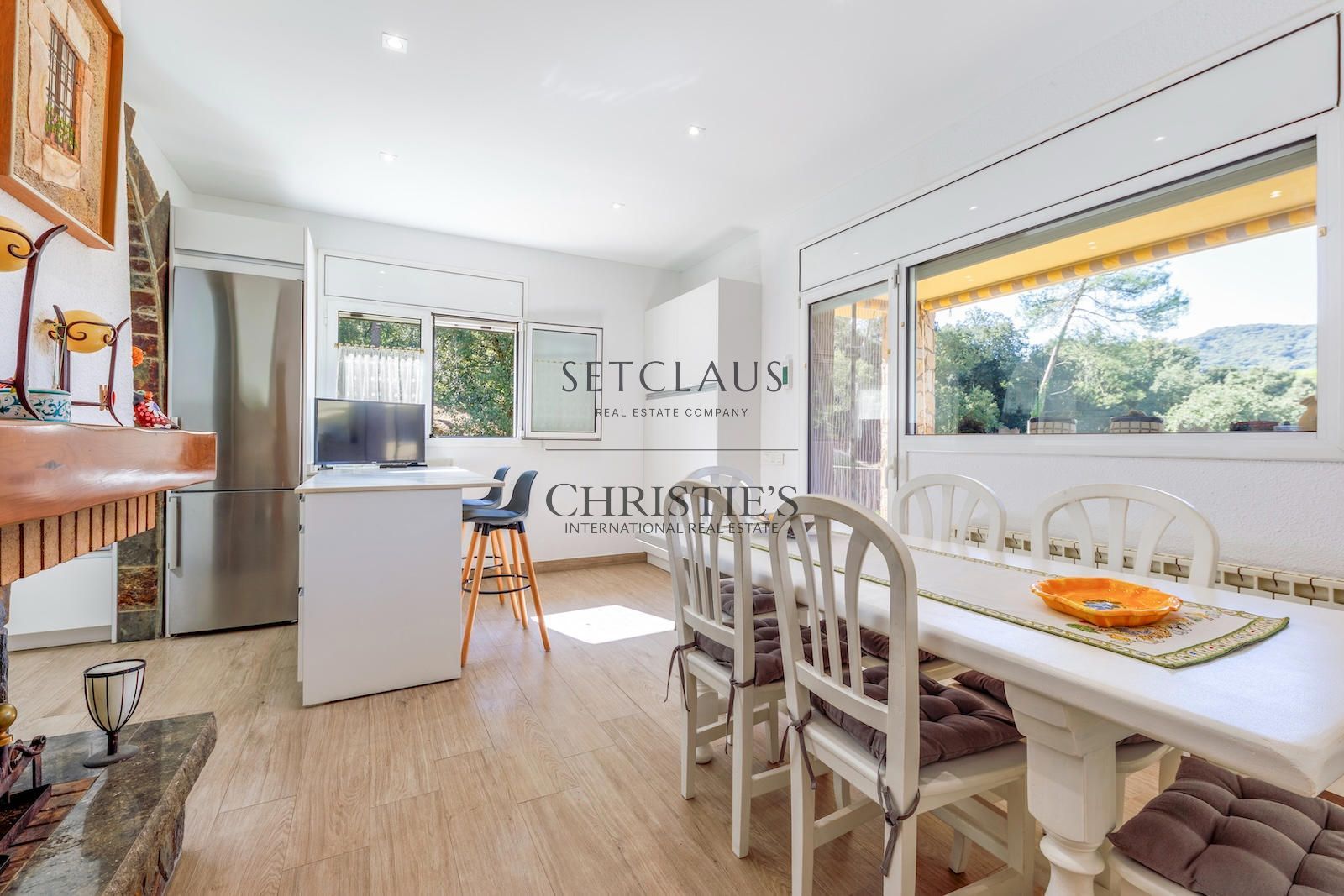 Comprar Casa independiente con piscina y privacidad junto al Golf de Vallromanes foto 12