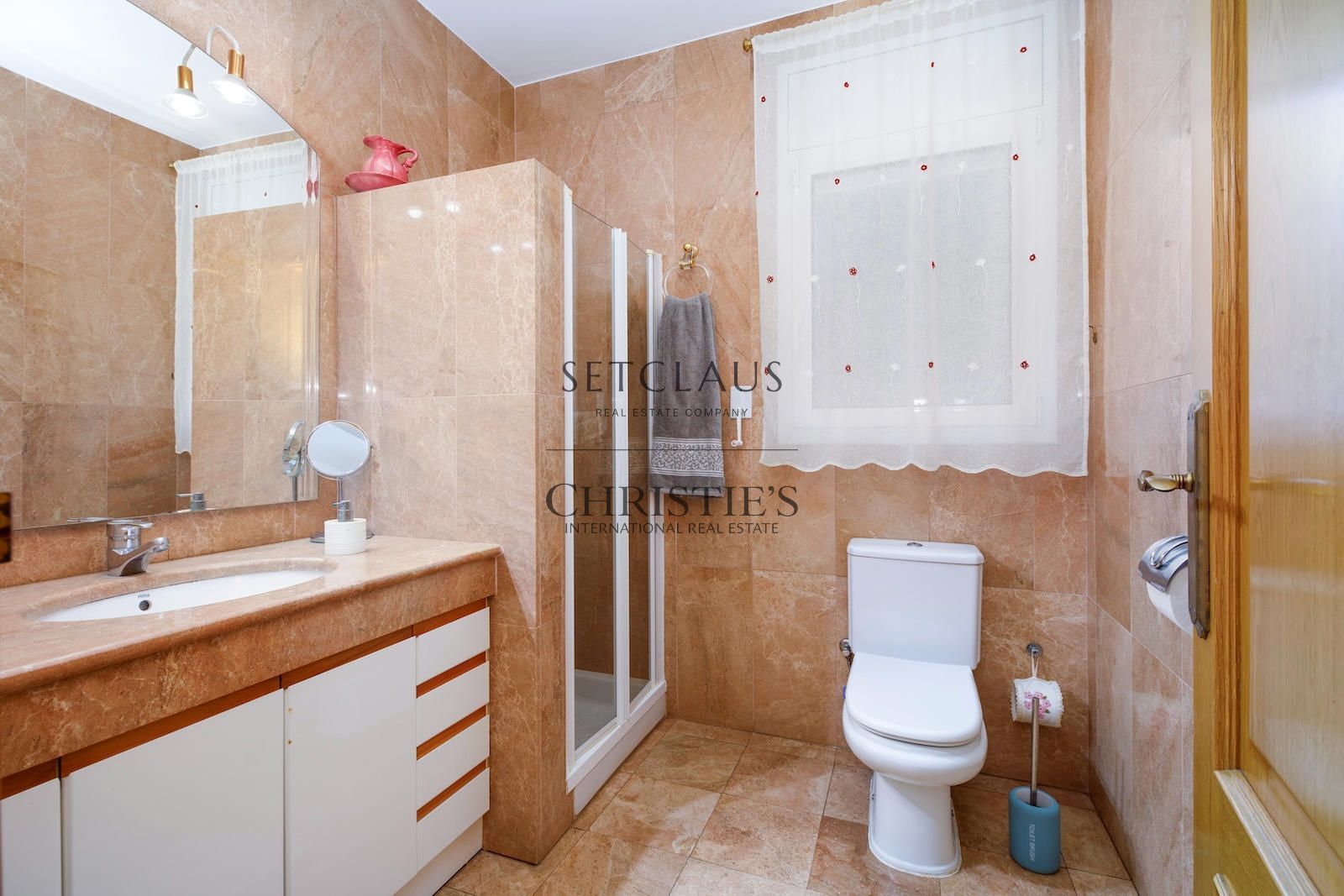 Comprar Casa independiente con piscina y privacidad junto al Golf de Vallromanes foto 27