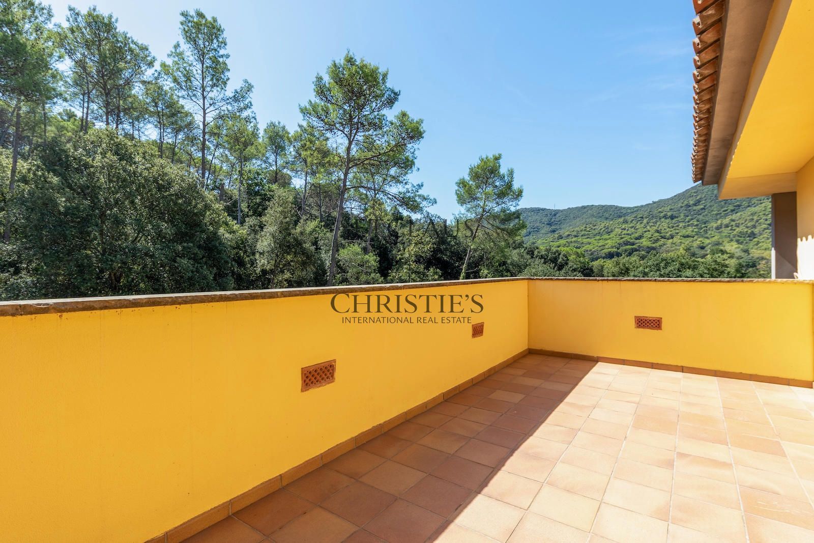 Comprar Casa independiente con piscina y privacidad junto al Golf de Vallromanes foto 34