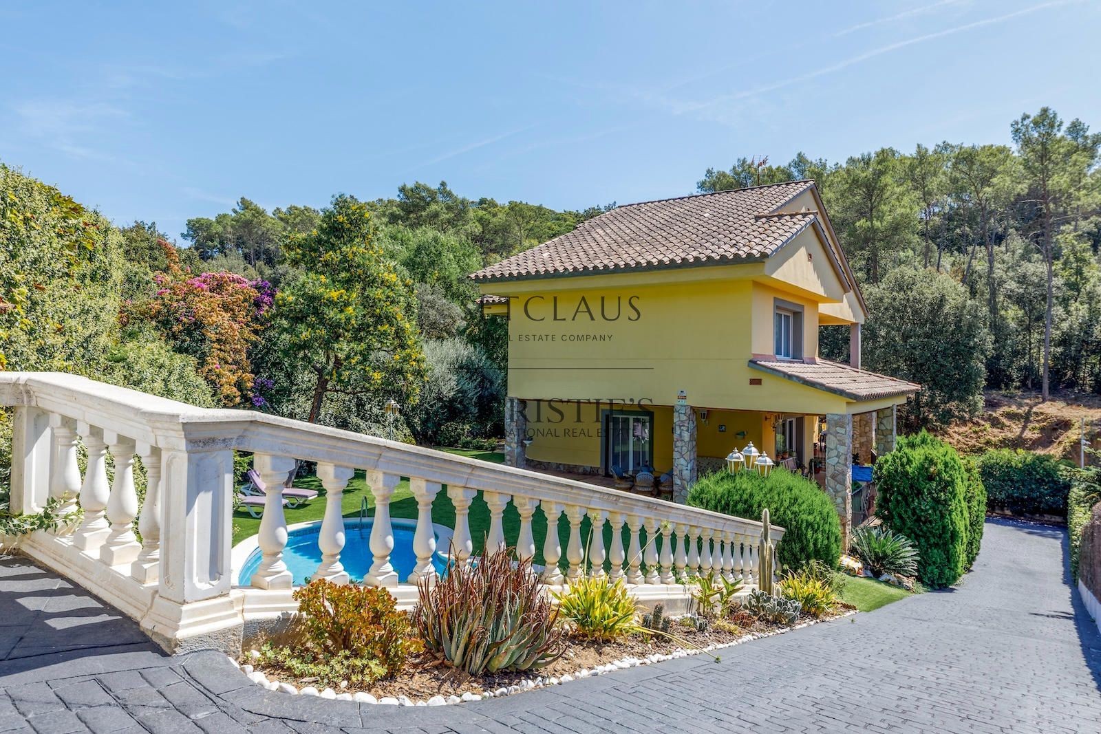 Comprar Casa independiente con piscina y privacidad junto al Golf de Vallromanes foto 5