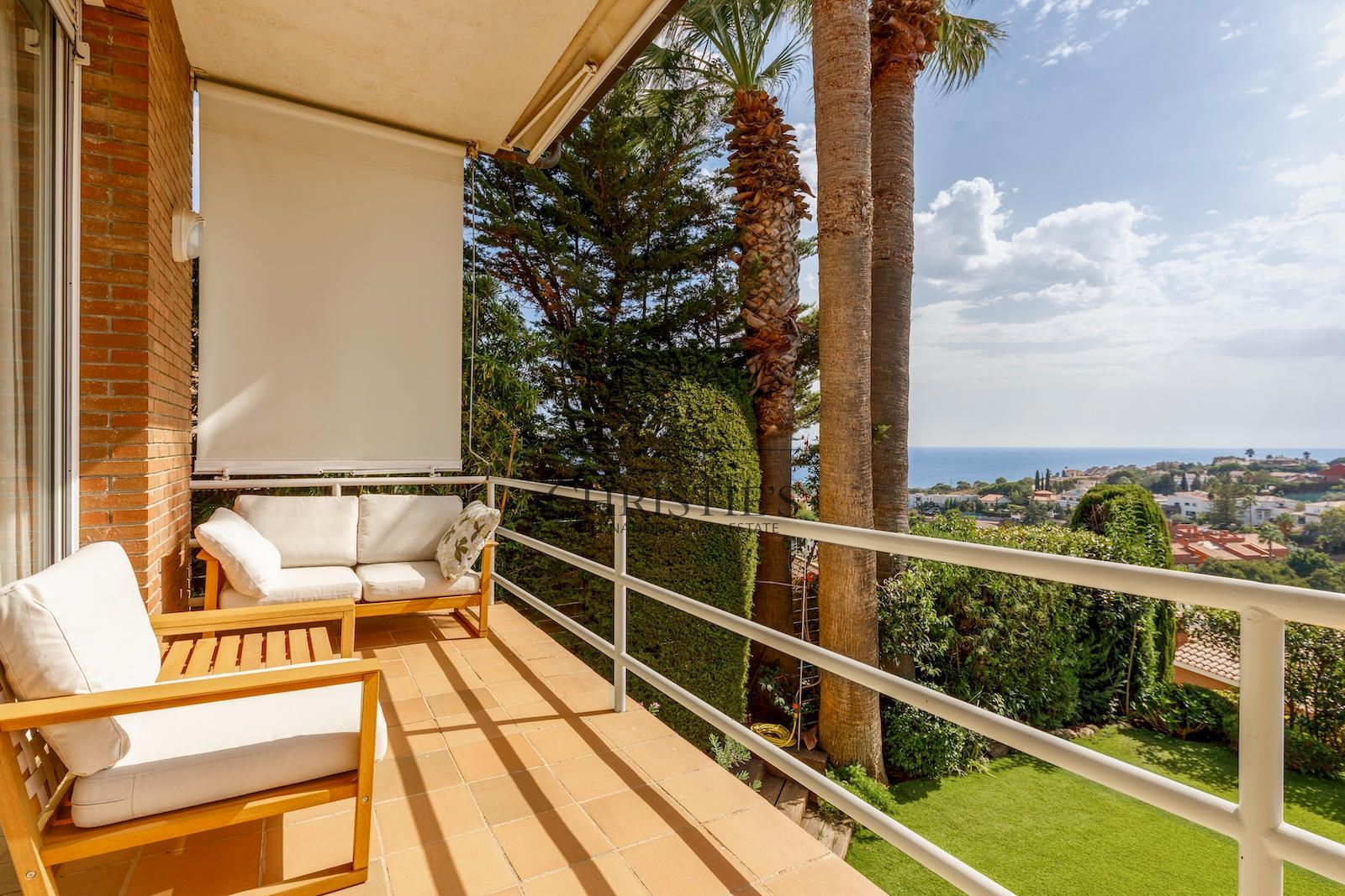 Comprar Residència amb vistes al Mediterrani a Teià foto 2
