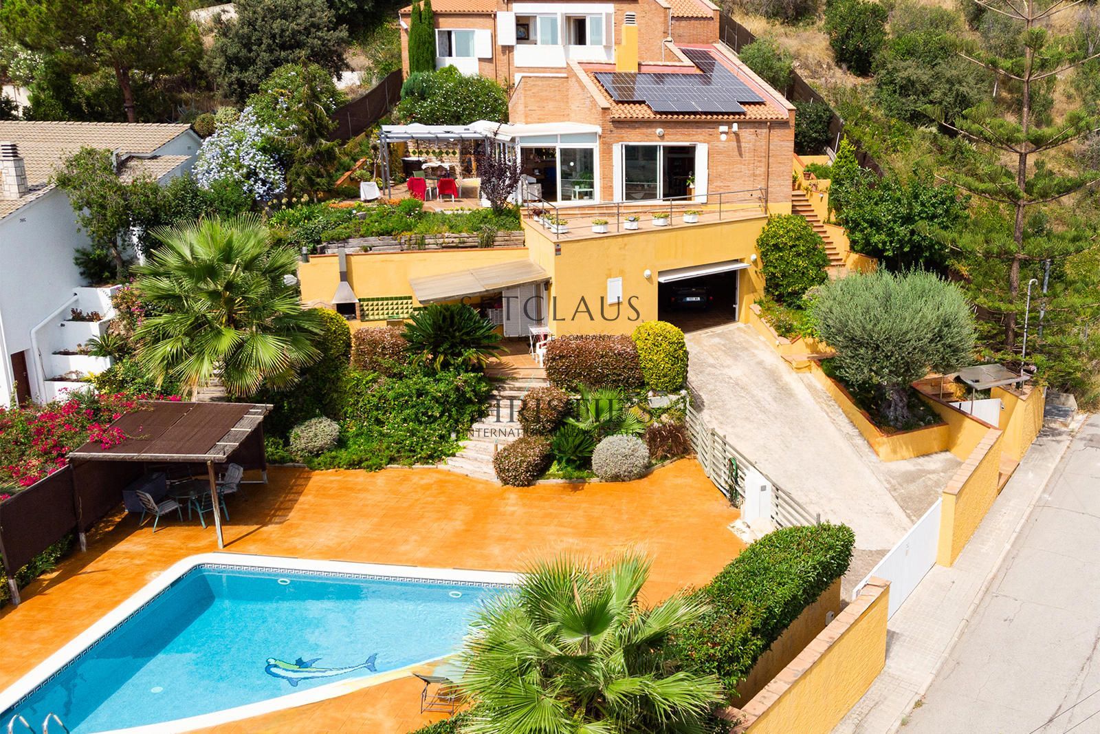 Inmueble Casa quatre vents amb piscina, jardí i vistes panoràmiques al mar foto 1