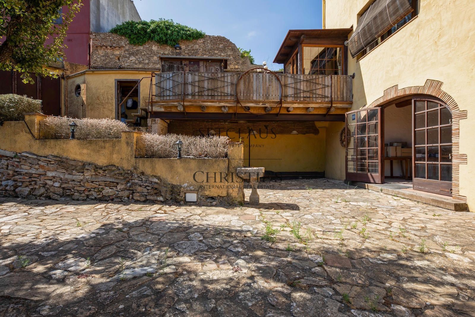 Comprar BEGUR. EDIFICIO CON 2 VIVIENDAS Y 2 LOCALES COMERCIALES EN ZONA CÉNTRICA foto 65
