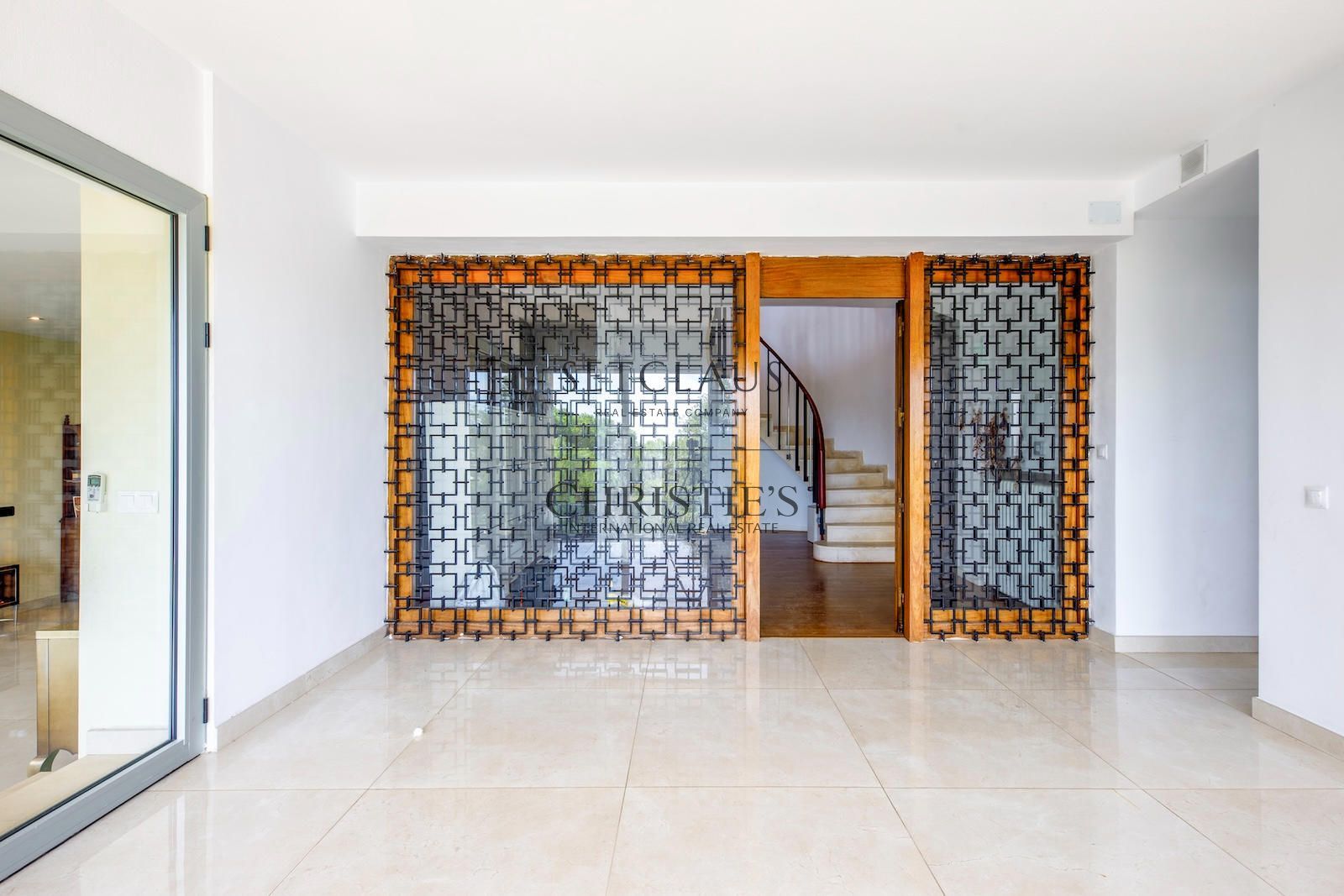 Comprar Chalet independiente con vistas al mar y licencia turística en Premià de Dalt foto 10