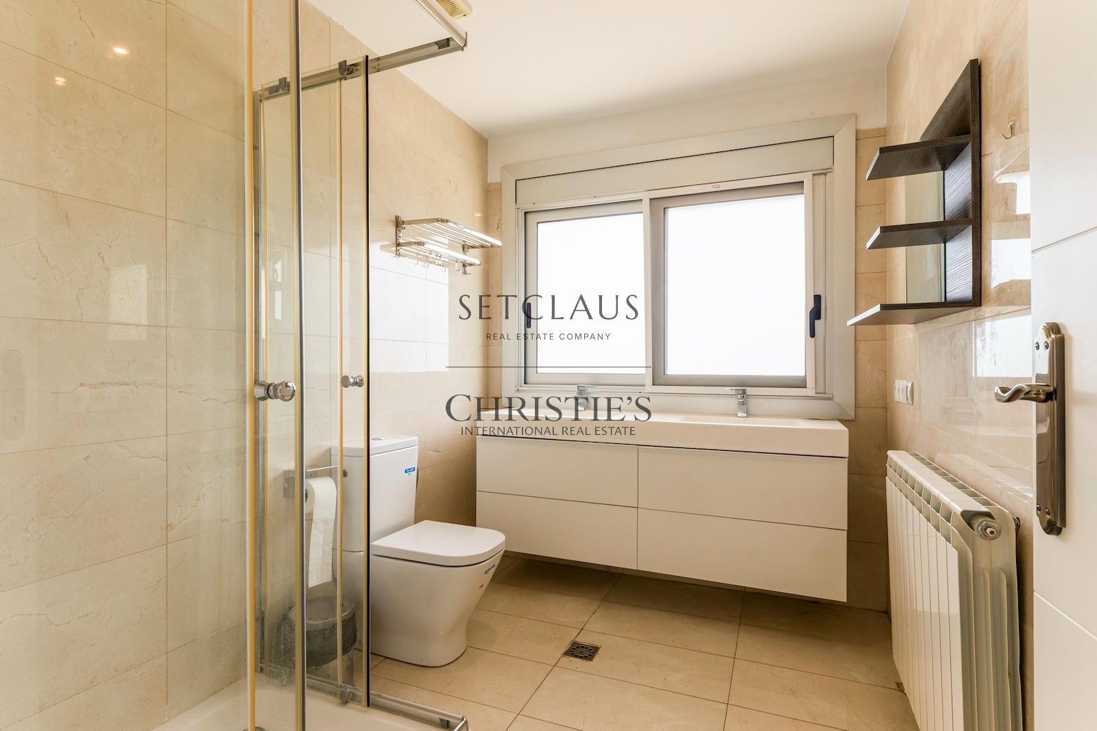 Comprar Chalet independiente con vistas al mar y licencia turística en Premià de Dalt foto 34