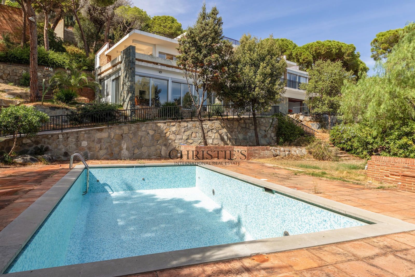 Comprar Chalet independiente con vistas al mar y licencia turística en Premià de Dalt foto 31