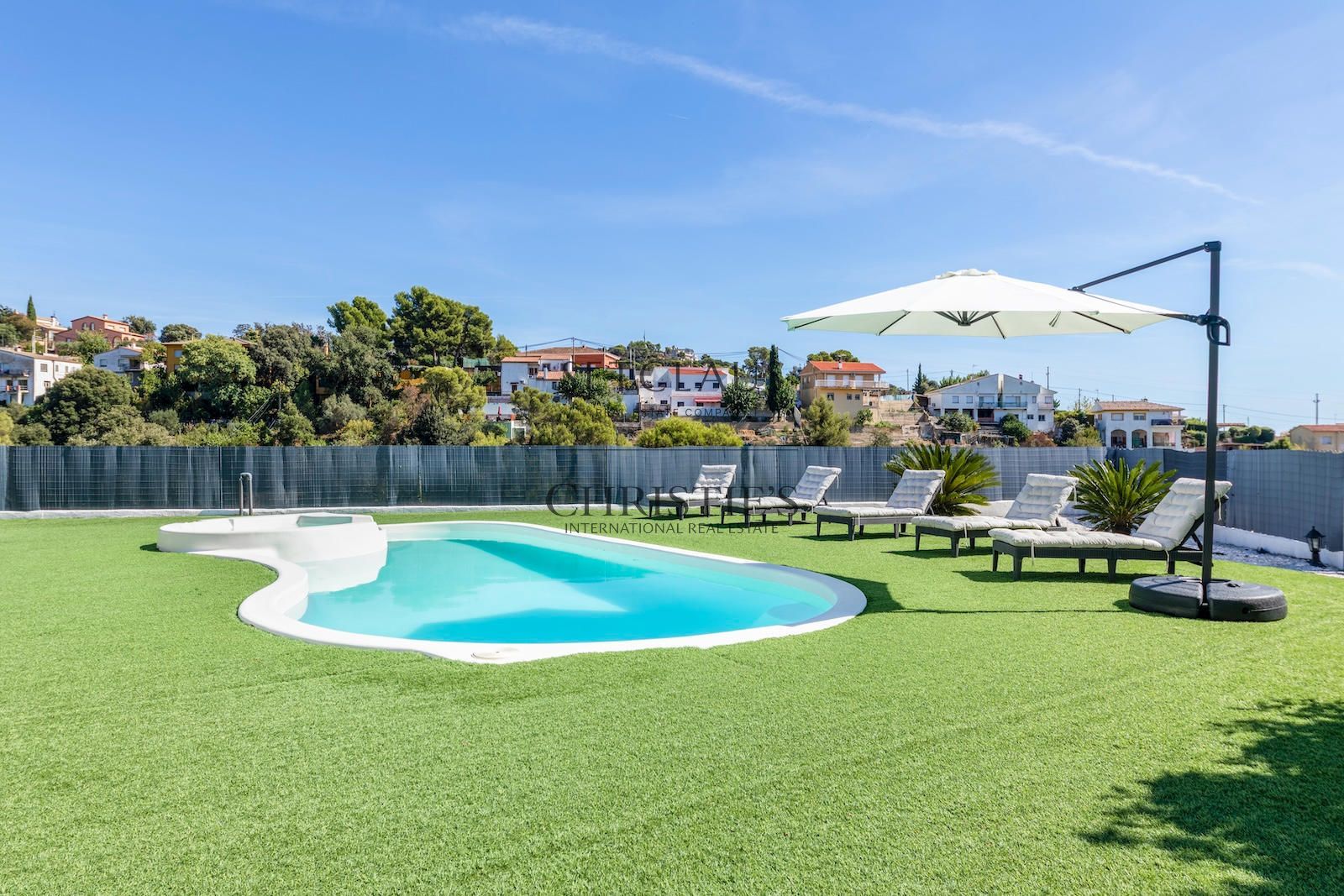 Comprar Propiedad con licencia turística, piscina climatizada y vistas al mar foto 3
