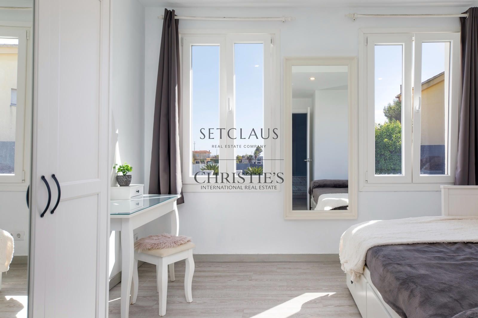 Comprar Propiedad con licencia turística, piscina climatizada y vistas al mar foto 22