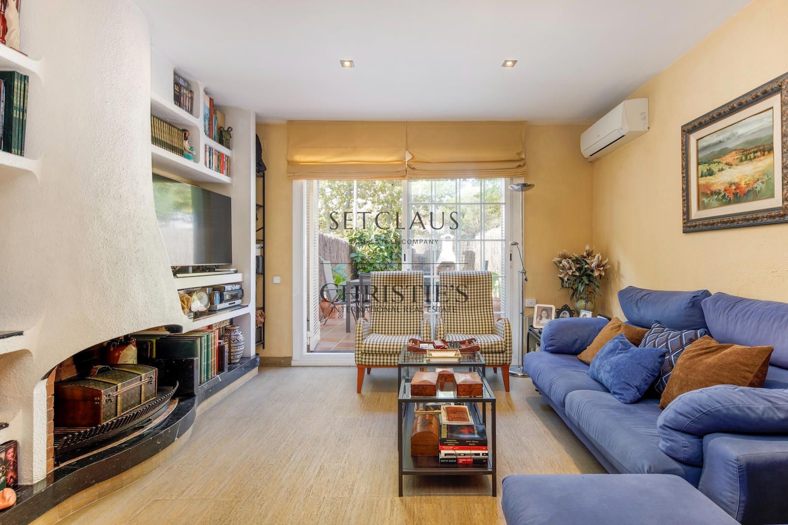 Inmueble Casa adosada con jardín y piscina comunitaria en Alella foto 1