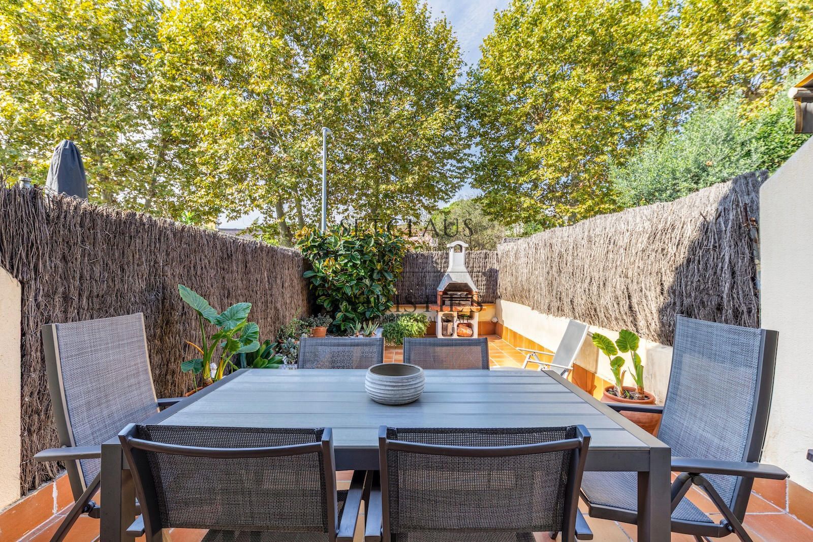Inmueble Casa adosada con jardín y piscina comunitaria en Alella foto 5