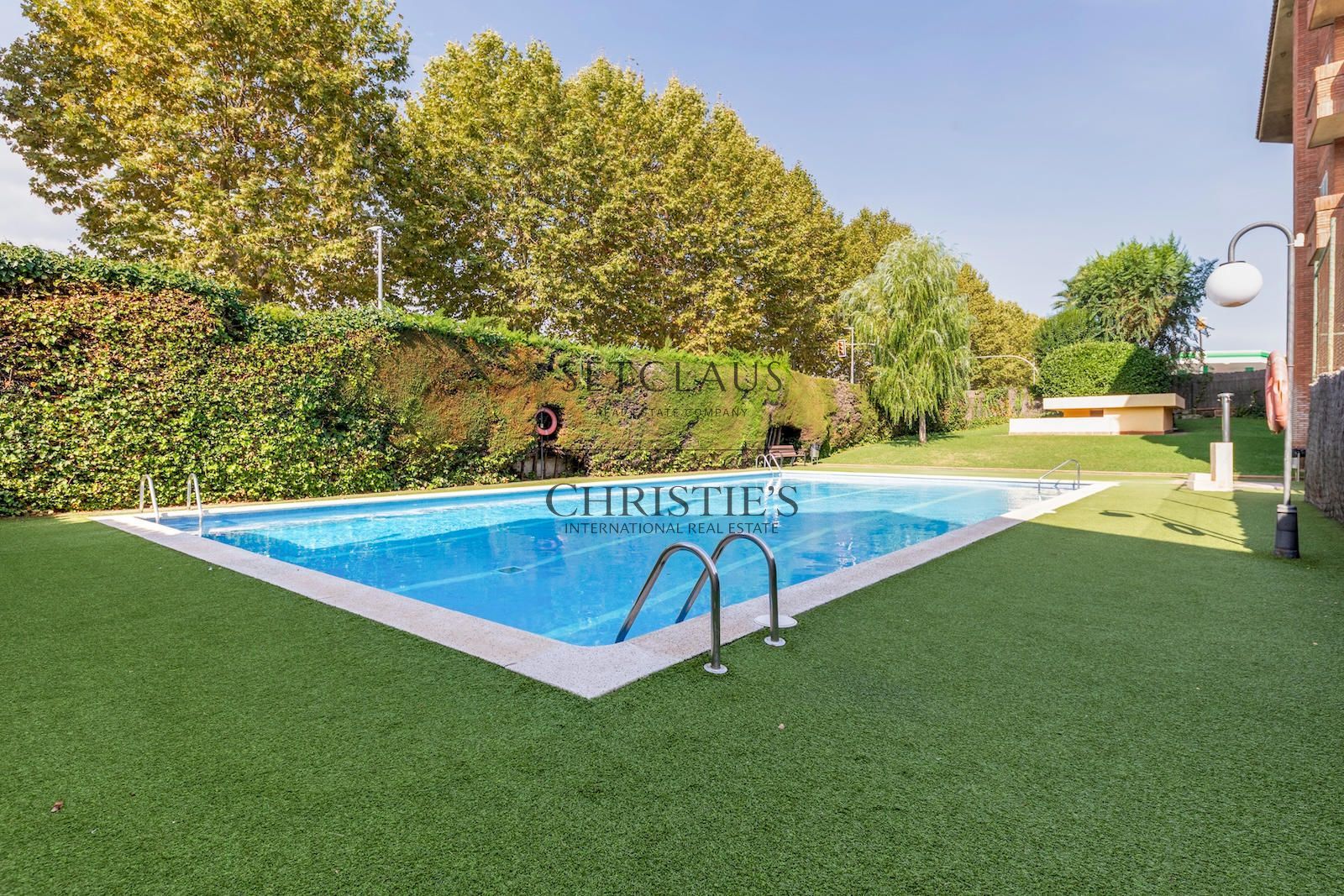 Inmueble Casa adosada con jardín y piscina comunitaria en Alella foto 27