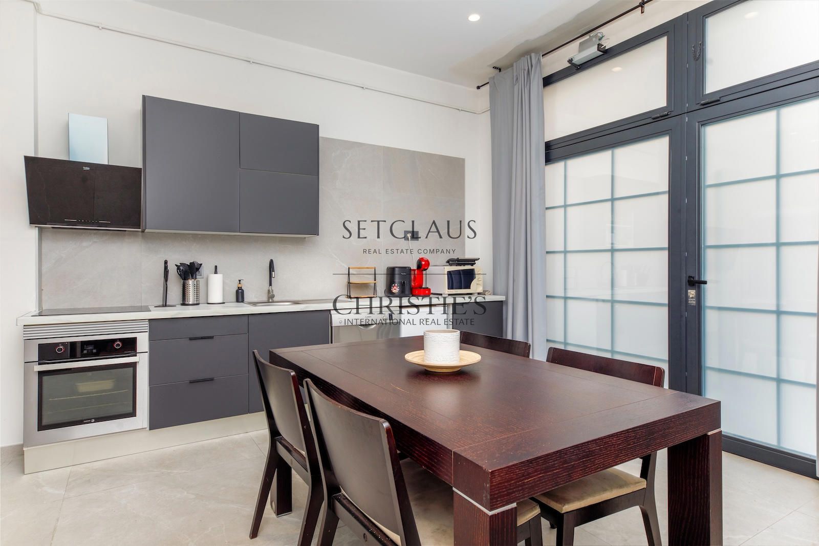 Comprar Casa con terraza y licencia turística foto 6