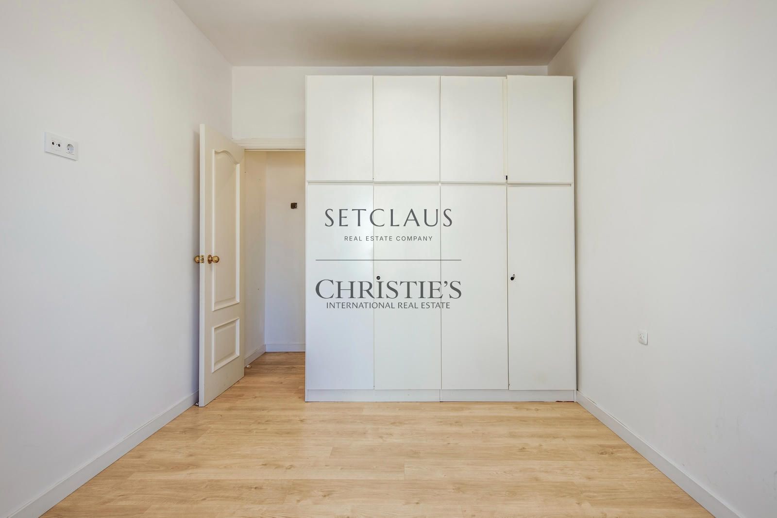 Comprar Casa con terraza y licencia turística foto 12