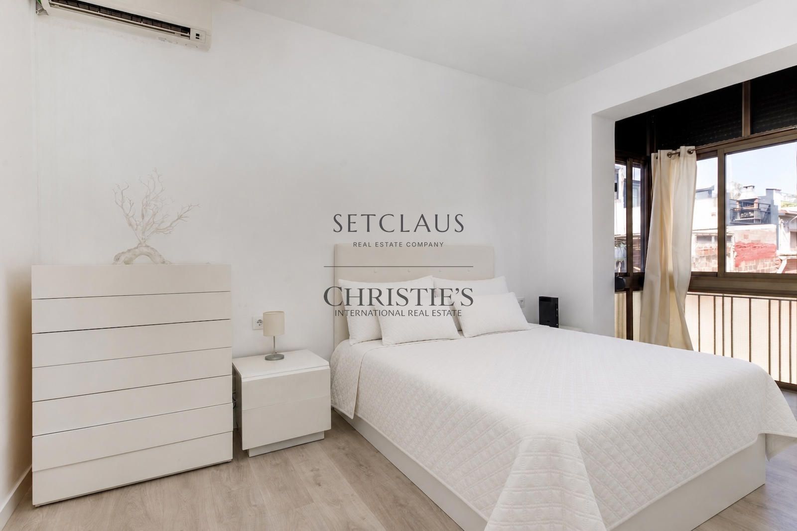 Comprar Casa con terraza y licencia turística foto 10