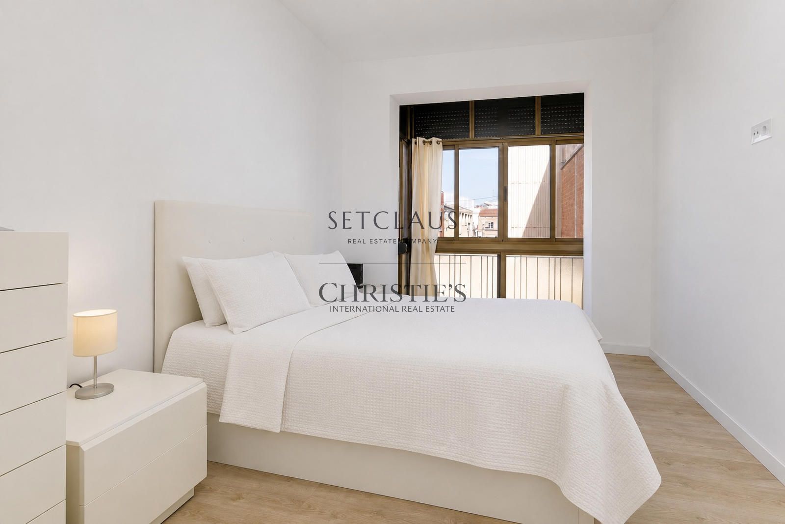 Comprar Casa con terraza y licencia turística foto 11