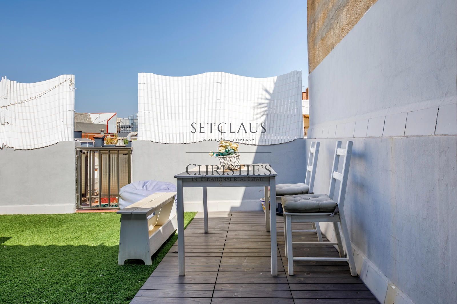 Comprar Casa con terraza y licencia turística foto 18
