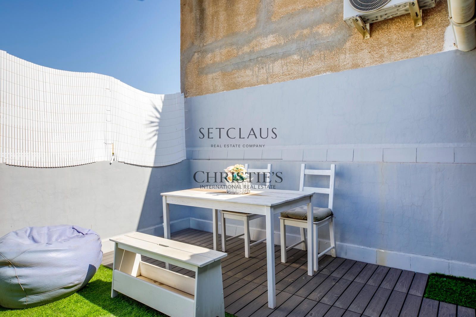 Comprar Casa con terraza y licencia turística foto 19