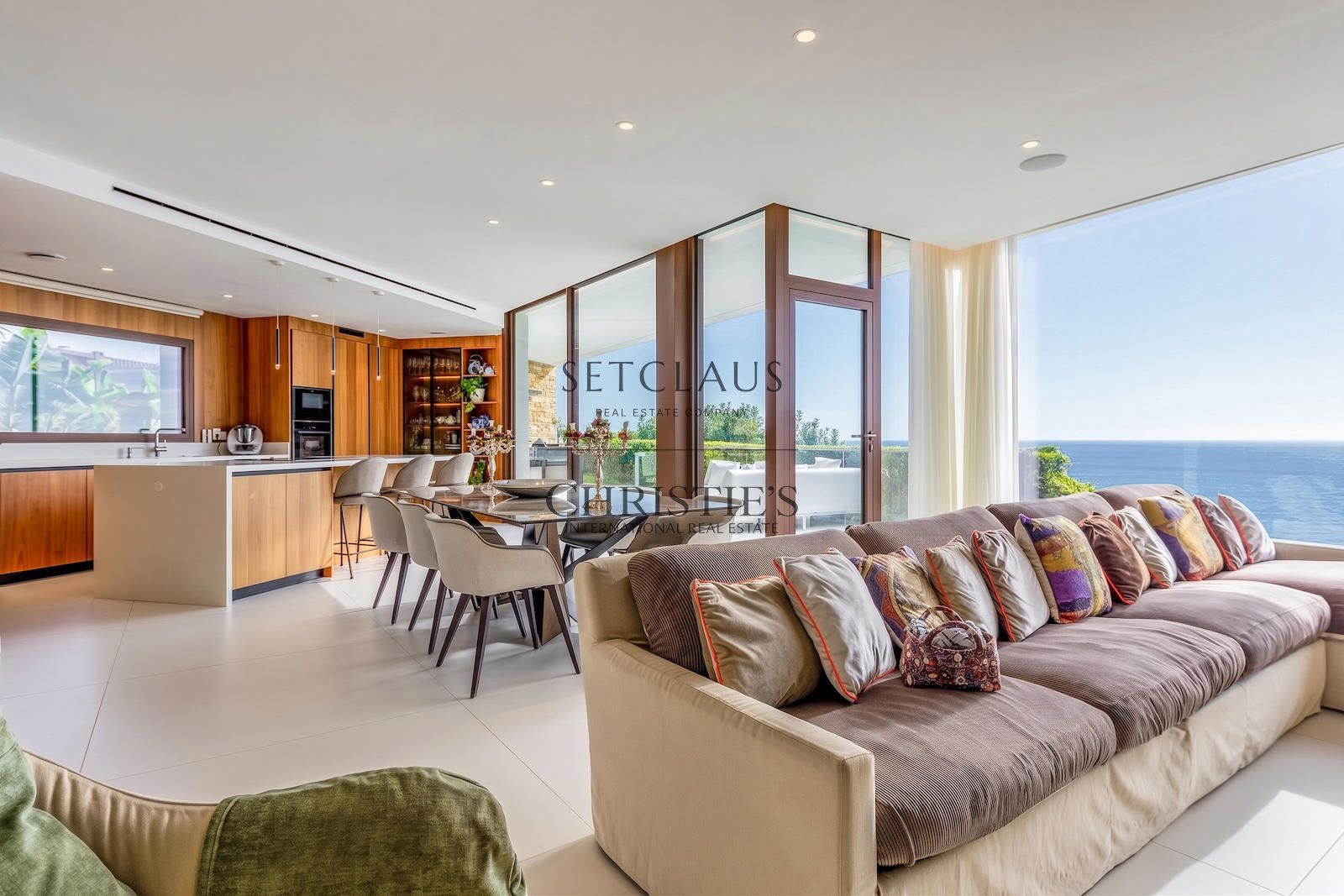 Comprar Exclusiva Villa contemporanea en Sant Pol de Mar, en primera línea de mar foto 9