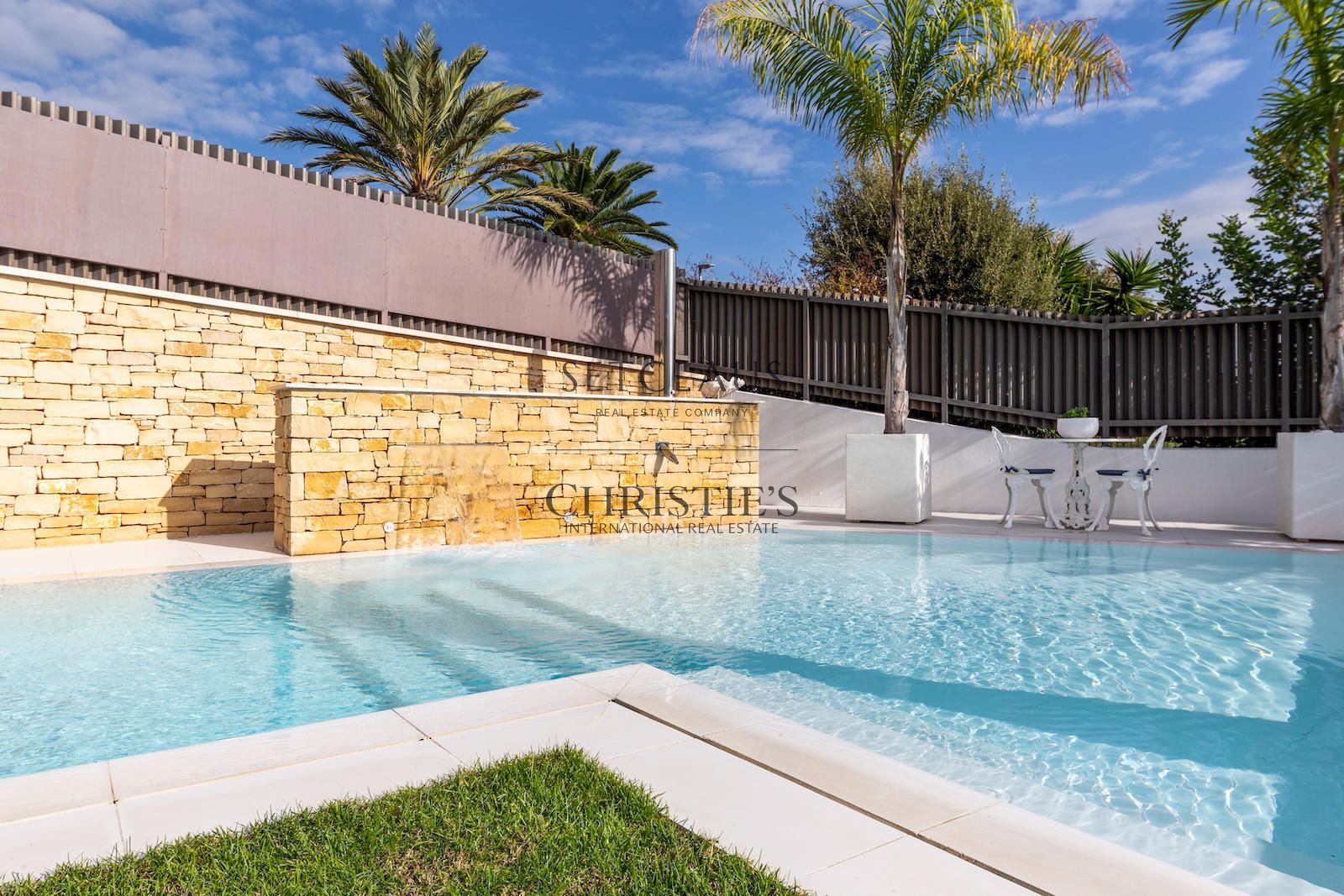 Comprar Exclusiva Villa contemporanea en Sant Pol de Mar, en primera línea de mar foto 36