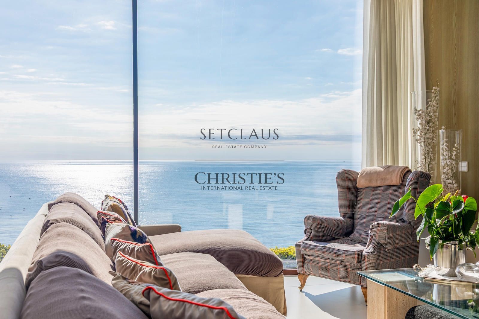 Comprar Exclusiva Villa contemporanea en Sant Pol de Mar, en primera línea de mar foto 15