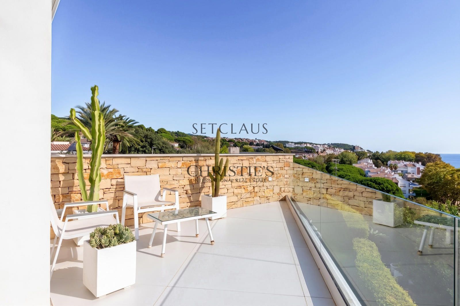 Comprar Exclusiva Villa contemporanea en Sant Pol de Mar, en primera línea de mar foto 30
