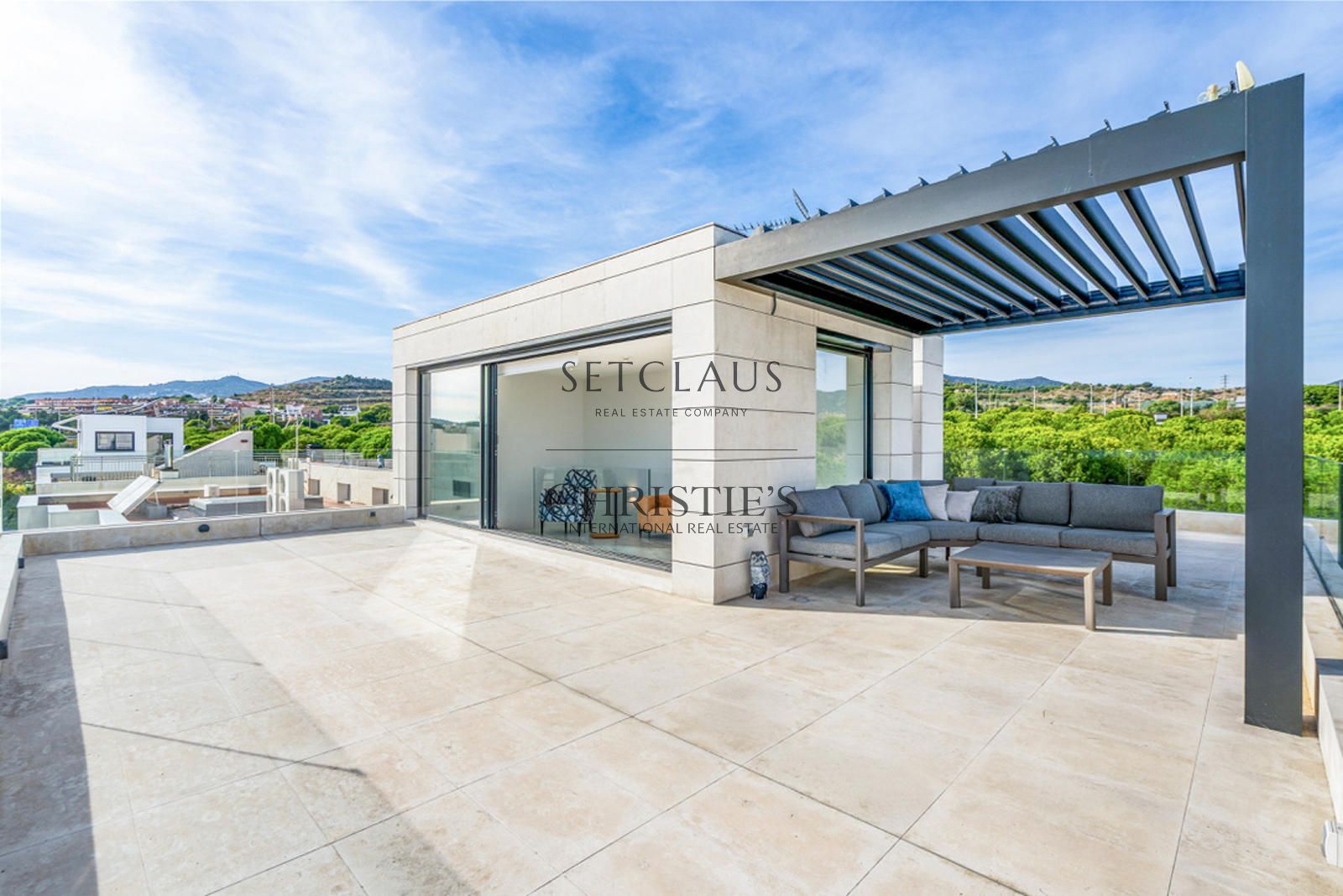 Comprar Chalet con vistas al mar y acabados premium foto 41