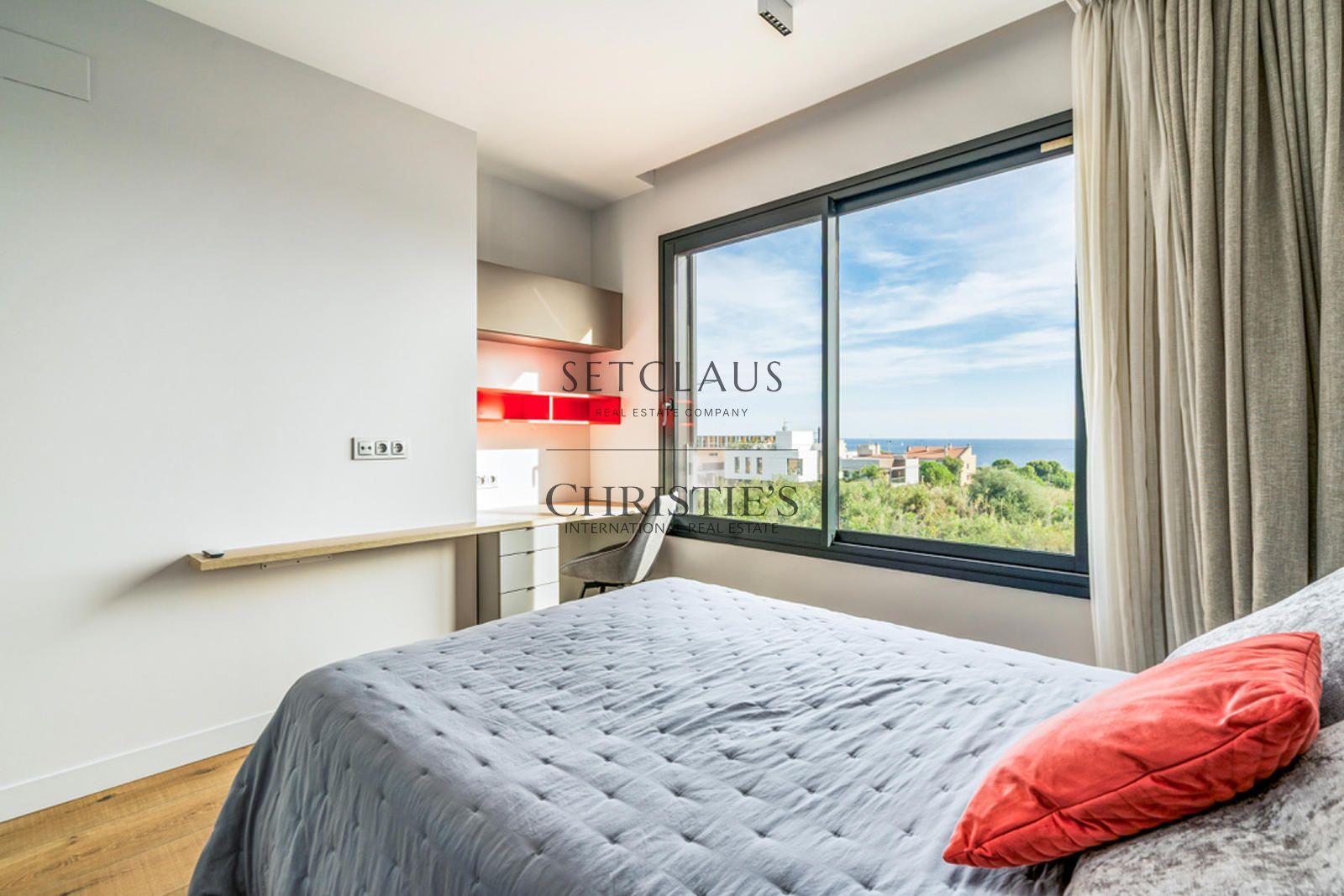 Comprar Chalet con vistas al mar y acabados premium foto 33