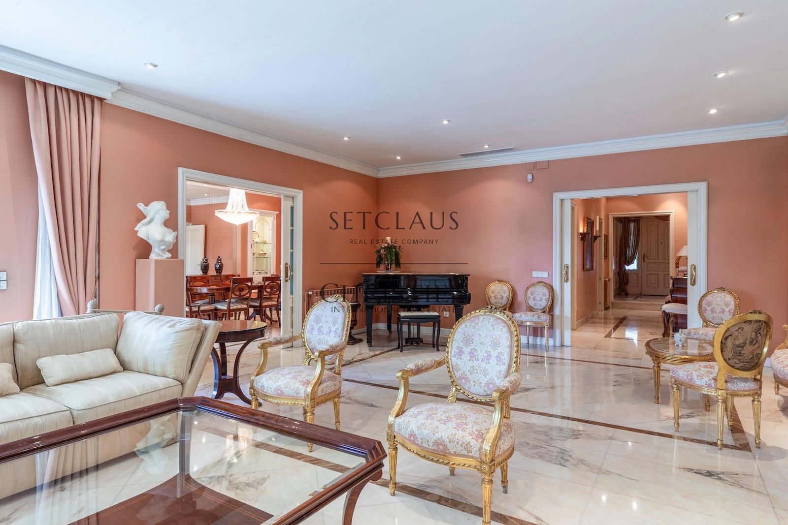 Comprar Villa amb jardí privat i vistes panoràmiques a Pedralbes foto 10