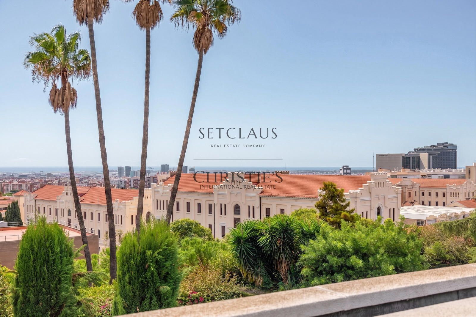 Comprar Villa amb jardí privat i vistes panoràmiques a Pedralbes foto 20