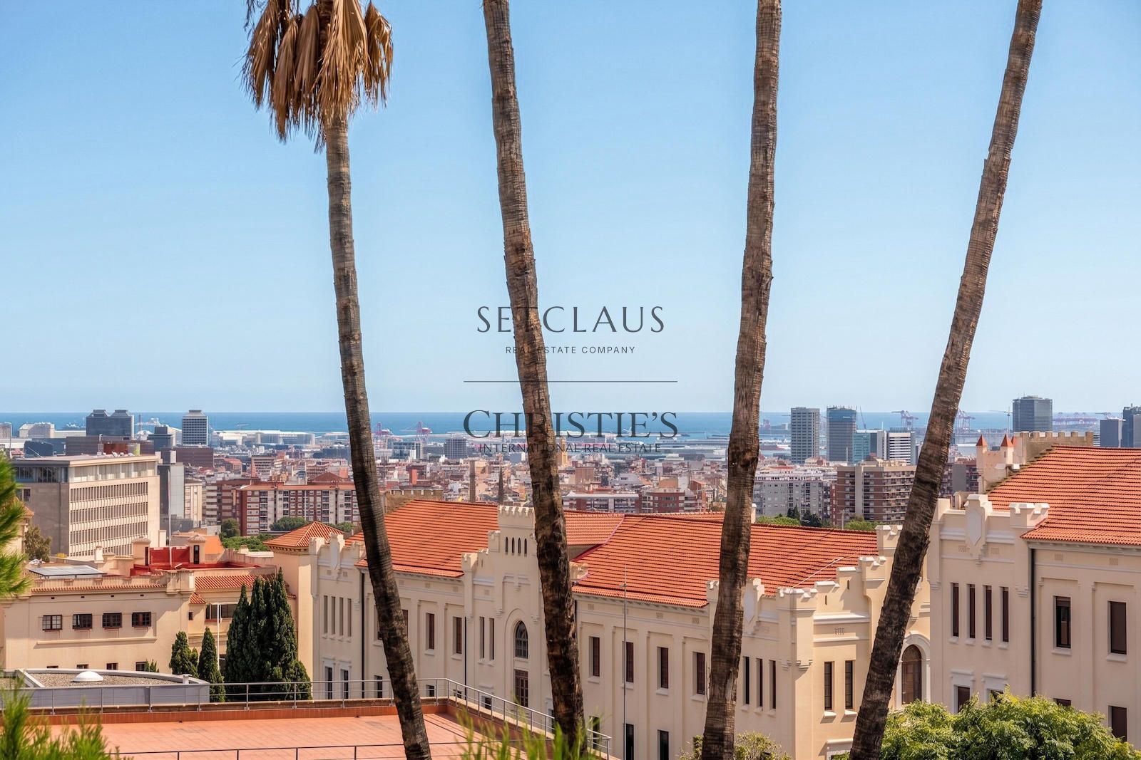 Comprar Villa amb jardí privat i vistes panoràmiques a Pedralbes foto 2