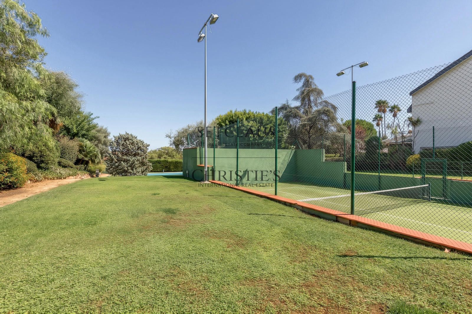 Comprar Villa amb jardí privat i vistes panoràmiques a Pedralbes foto 44