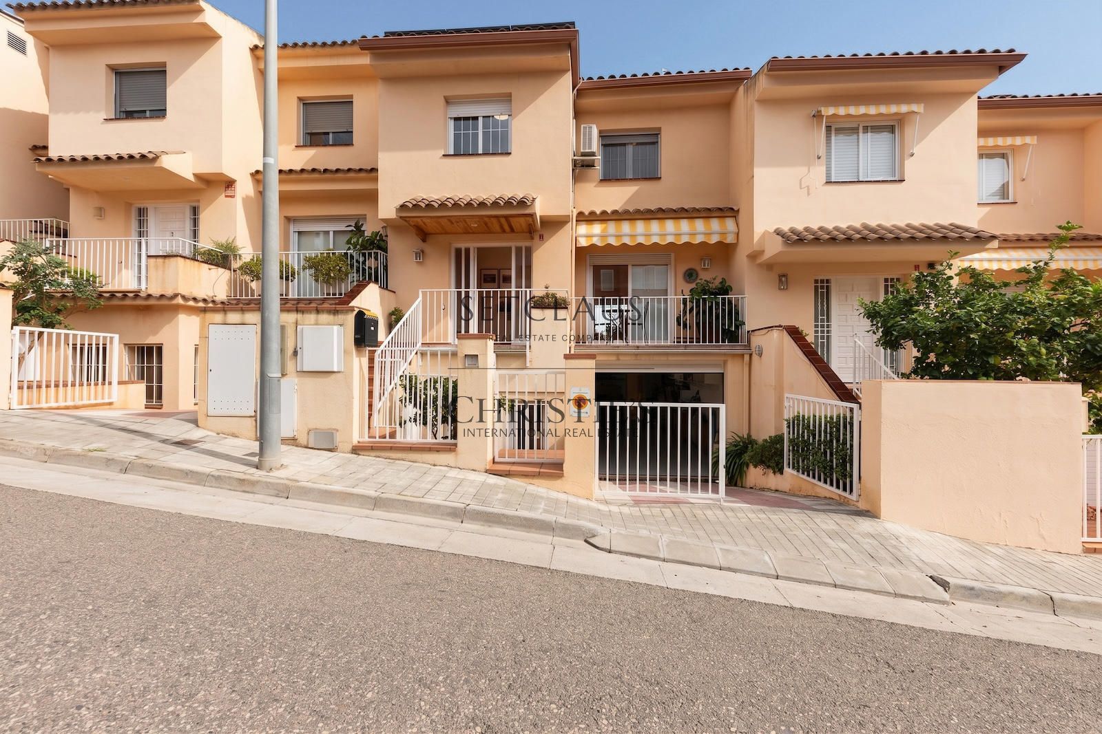 Inmueble Casa en venta en Alella con 5 habitaciones, terraza con vistas panorámicas y posibilidad de apartamento independiente foto 36