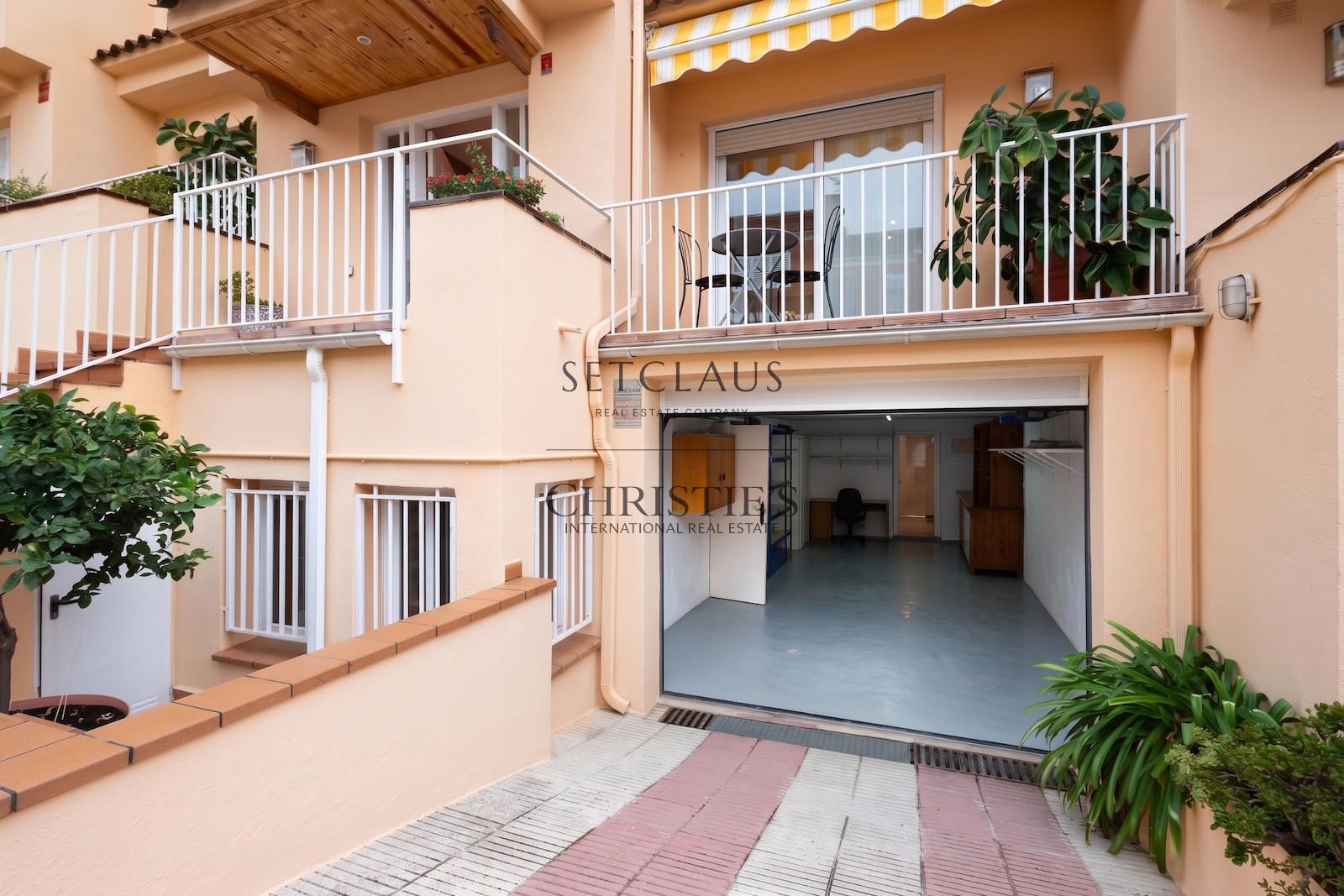 Inmueble Casa en venta en Alella con 5 habitaciones, terraza con vistas panorámicas y posibilidad de apartamento independiente foto 37