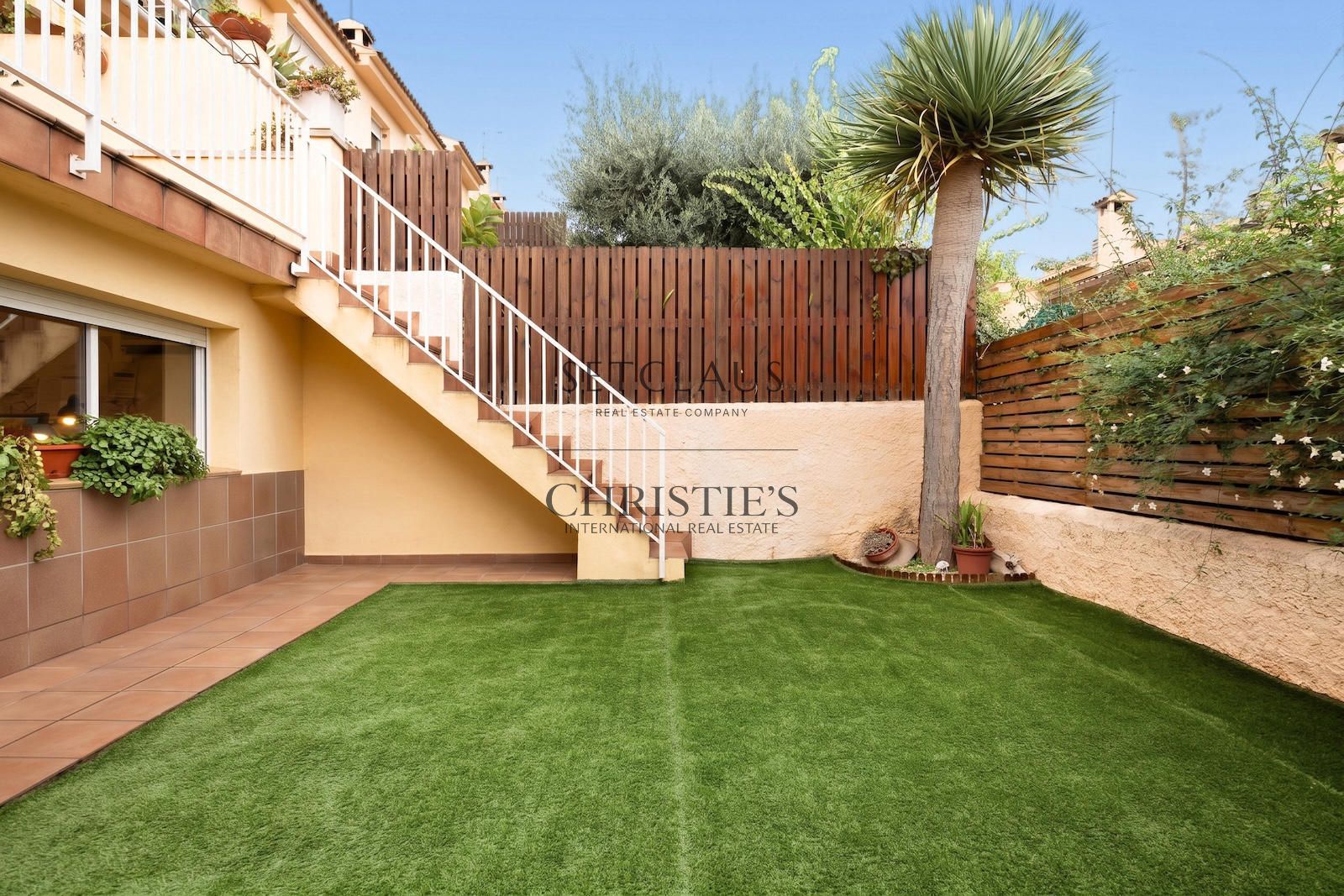Inmueble Casa en venta en Alella con 5 habitaciones, terraza con vistas panorámicas y posibilidad de apartamento independiente foto 11