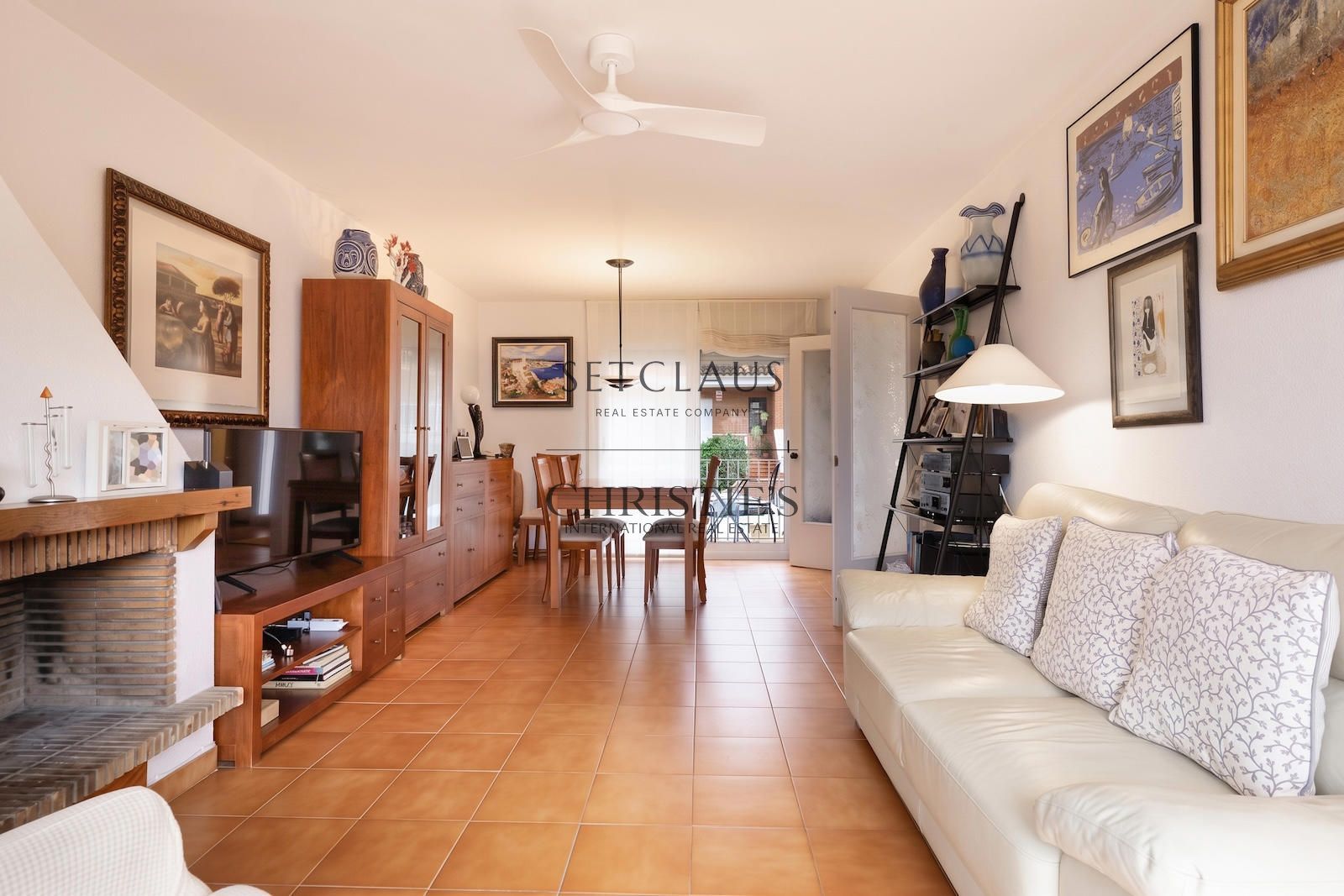 Inmueble Casa en venta en Alella con 5 habitaciones, terraza con vistas panorámicas y posibilidad de apartamento independiente foto 6