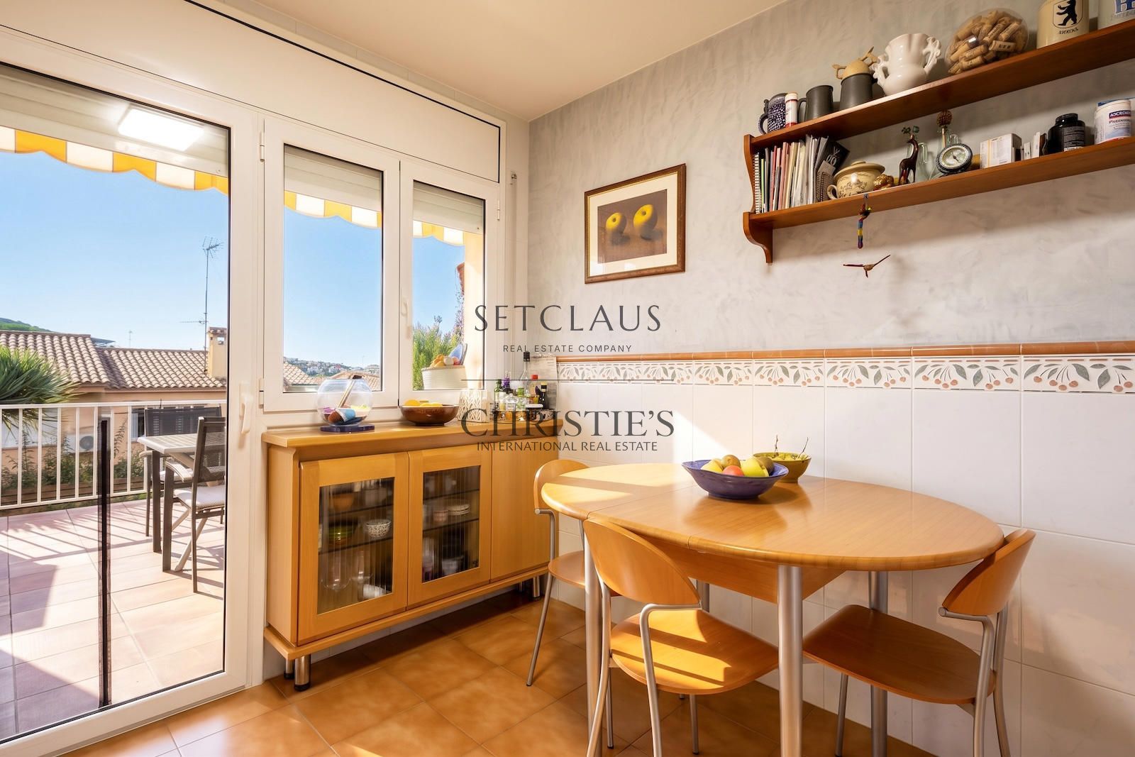 Inmueble Casa en venta en Alella con 5 habitaciones, terraza con vistas panorámicas y posibilidad de apartamento independiente foto 17