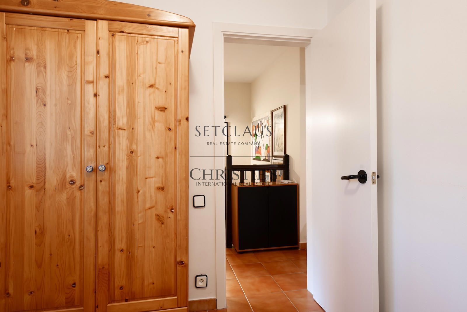 Inmueble Casa en venta en Alella con 5 habitaciones, terraza con vistas panorámicas y posibilidad de apartamento independiente foto 25