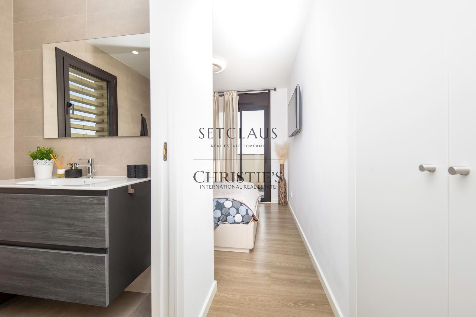 Comprar Àtic amb terrassa de 15 m², zona comunitària i pàrquing doble foto 10
