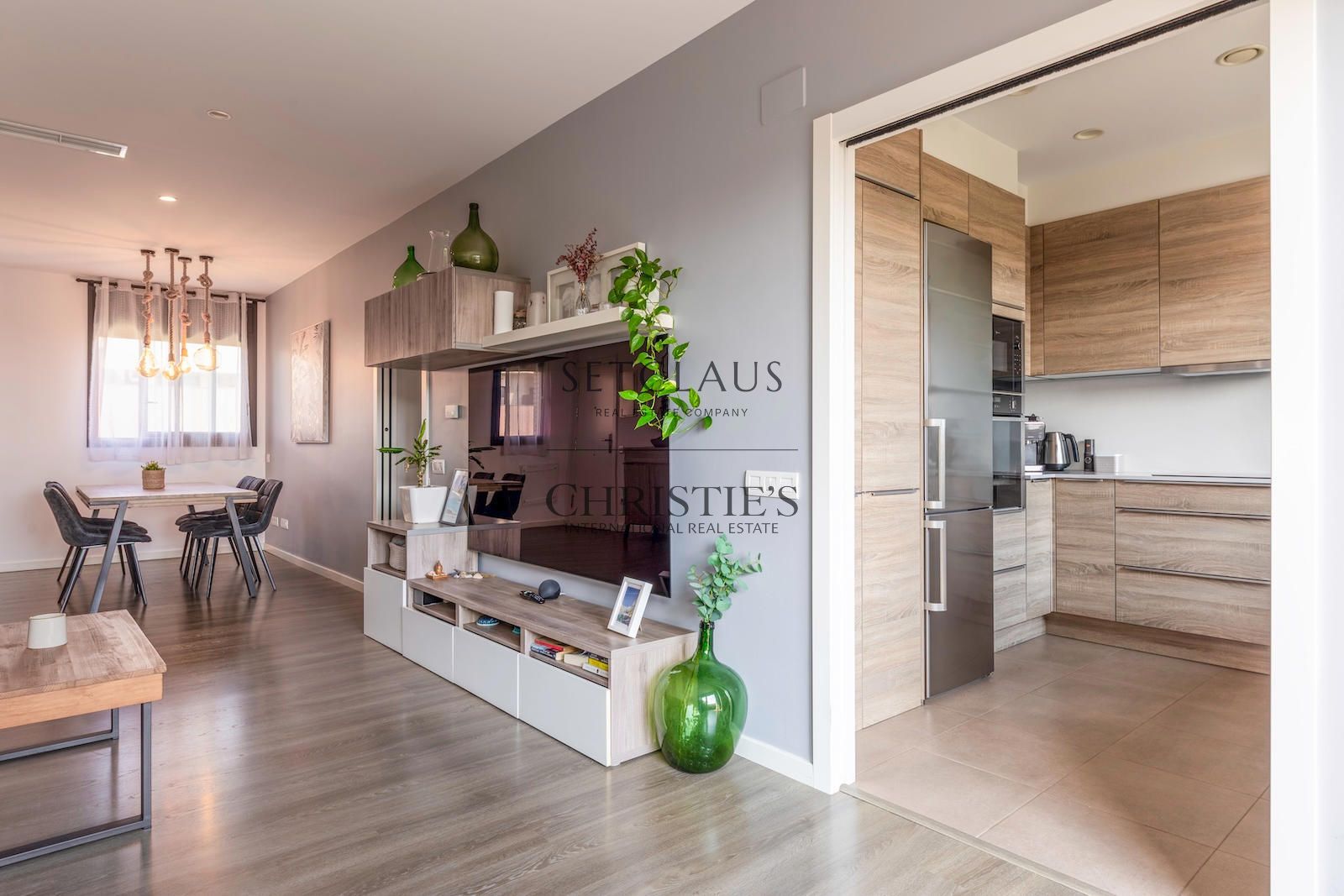 Comprar Àtic amb terrassa de 15 m², zona comunitària i pàrquing doble foto 6