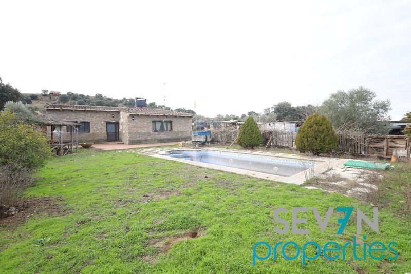 Chalet Independiente en venta Méntrida, Toledo. Ref: 1664. Seven Properties