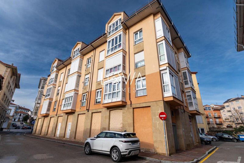 Garaje en venta Reinosa, Cantabria. Ref: 1659. LOVIA HOMES