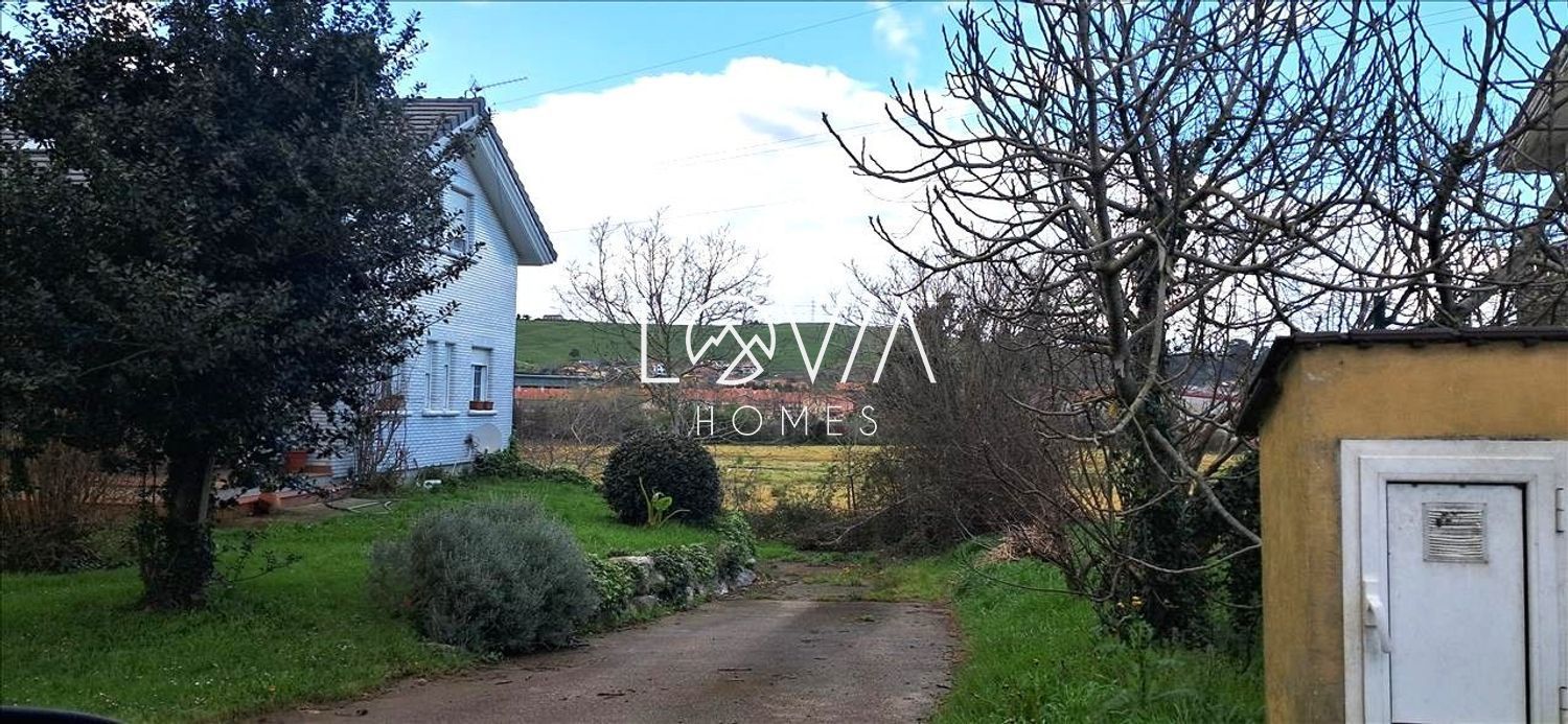 Chalet okupado en venta en El Guarnizo (Cantabria) - Foto 5