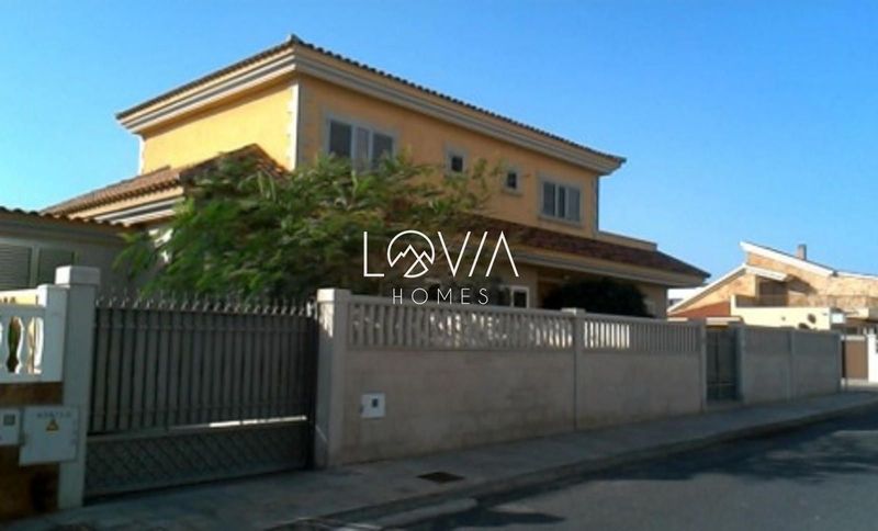 Casa en venta Puerto Del Rosario, Las Palmas. Ref: 3311. LOVIA HOMES