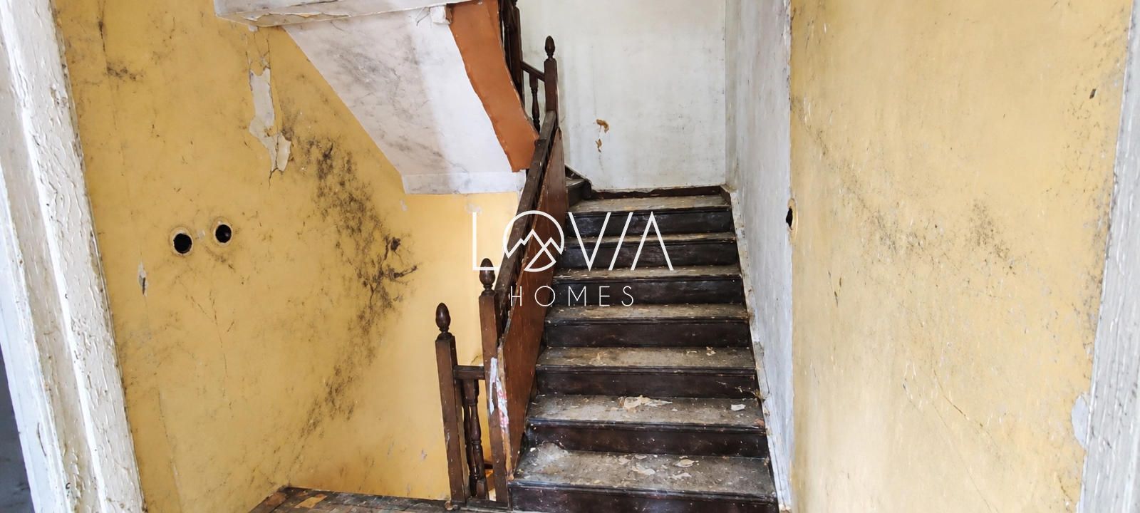 ESCALERA PLANTA 1 - VIVIENDA PARA REFORMAR EN ARENAS DE IGUÑA