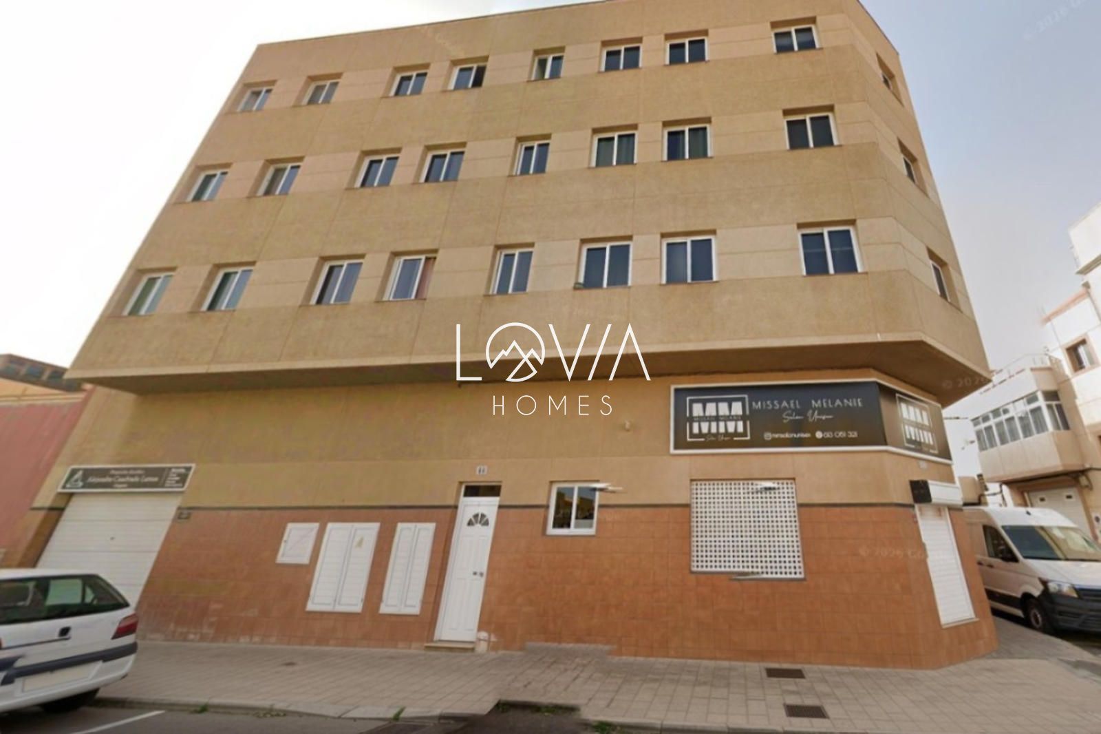 Piso en venta con rentabilidad  en  Santa Lucía de Tirajana (Las Palmas) - Foto 2