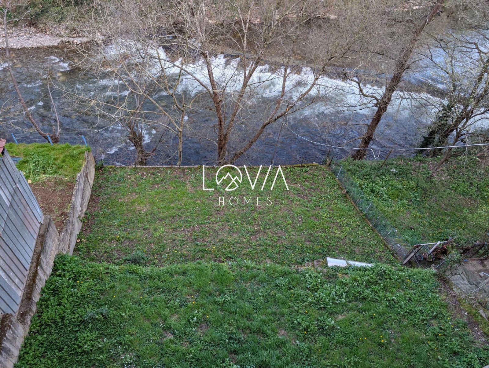 LOFT PARA CONVERTIR EN VIVIENDA CON JARDIN Y VISTAS AL NARCEA - Foto 4