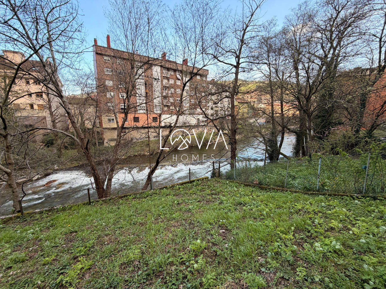 LOFT PARA CONVERTIR EN VIVIENDA CON JARDIN Y VISTAS AL NARCEA - Foto 5